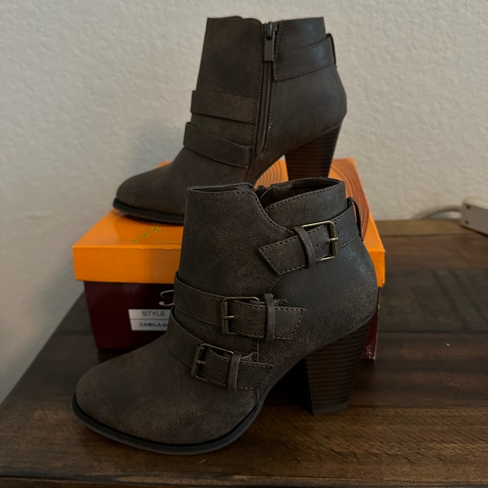 Brown Fall Heel Boots